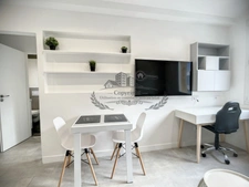 SPACIEUX T1 MEUBLE 28.05 m² avec espace nuit ( lit double 160 cm avec dressing)