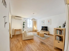 Appartement à vendre 5 pièces VILLENEUVE LES AVIGNON (30)