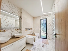 House for sale, 7 rooms (84)