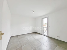 Maison à vendre 4 pièces MALLEMORT (13)