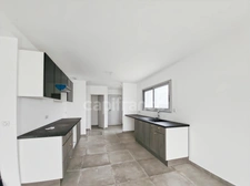 Maison à vendre 4 pièces MALLEMORT (13)