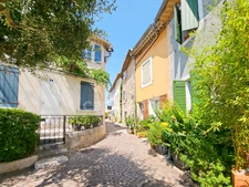 Maison à vendre 4 pièces VENTABREN (13)