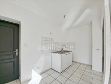 Maison à vendre 4 pièces 73 m3 jardin garage PUYVERT (84)