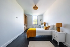 Property for sale comprising a main house and a second house with swimming pool and garden