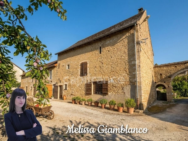 Maison à rénover beaucoup de potentiel 