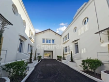 Maison de ville à vendre avec jardin et parking