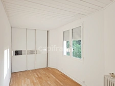 Appartement avec terrasse et parking sécurisé