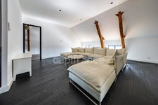 Property for sale comprising a main house and a second house with swimming pool and garden