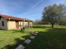 Garage semi-aménagé sur terrain de 1 094 m² GONDRIN (32)