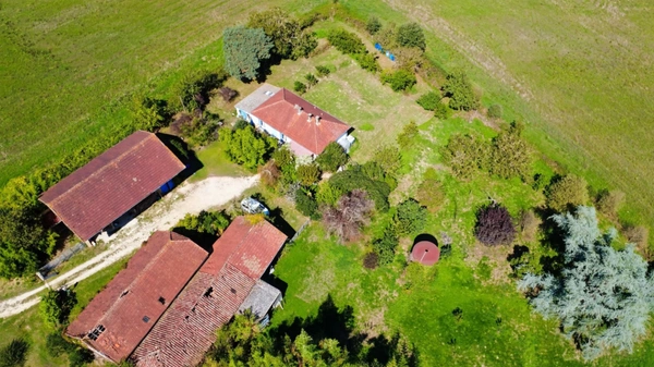 Maison de campagne T4 de 87 m² sur 7 753 m² de terrain à Lagraulet-du-Gers