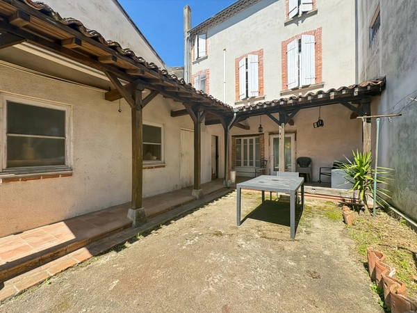 Maison 7 pièces 184 m² CAZAUBON (32)