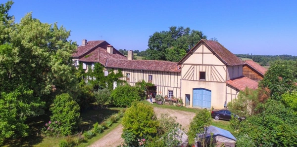 Propriété en "longère" de charme
