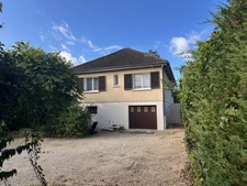 ARCELOT SUR GRAND TERRAIN DE 3010 M2 MAISON DE 107 M2