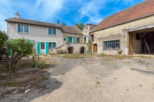 Messigny et Vantoux, ensemble immobilier avec maison, grange, garage et beau terrain.
