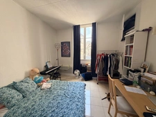 DIJON CENTRE  PLACE SAINT MICHEL STUDIO DE 21.65 M2  DANS UN SUPERBE HOTEL PARTICULIER 