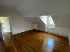 DIJON ARQUEBUSE TRES BEAU T4 DE 81 M2 AU DERNIER ETAGE