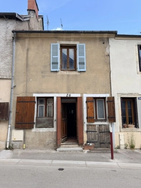 PLOMBIERES LES DIJON MAISON DE VILLAGE AVEC DEUX APPARTEMENTS