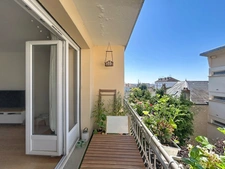 Appartement T3 en dernier étage 72m2 et ses deux balcons - Haut Montchapet limite Victor Hugo
