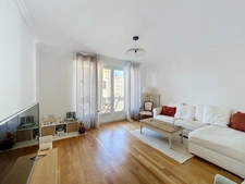 Appartement T3 en dernier étage 72m2 et ses deux balcons - Haut Montchapet limite Victor Hugo