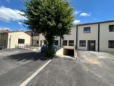 DIJON PROCHE REPUBLIQUE LOCAL COMMERCIAL DE 168 M2