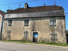 Maison de village à rénover à vendre 5 pièces CHASSIGNY (52)