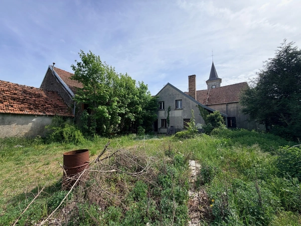 SAUSSY A 15 MN DE DIJON NORD ENSEMBLE IMMOBILIER A RENOVER