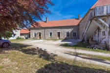 RENEVE SUPERBE CORPS DE FERME RENOVE SUR PARCELLE DE 3691 M2