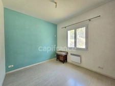 Belle maison 5 pièces, 4 chambres, piscine, garage, vue mer, terrain 967 m2 à BIGUGLIA (20620)