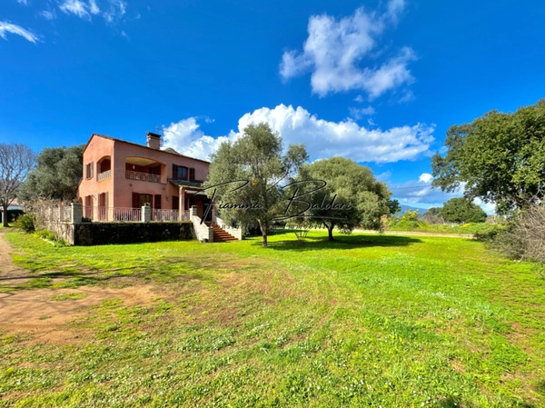 À vendre Villa 7 pièces de 205 m², Terrain 2 700 m², Havre de paix, Folelli, Penta di Casinca, Haute-Corse (20)