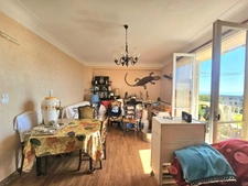 Appartement T3 de 73 m2, cave, balcon, vue mer à BASTIA (HAUTE CORSE)