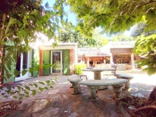 Maison de 156 m2 dont un T3 + piscine + garage avec vue montagne à SAN LORENZO