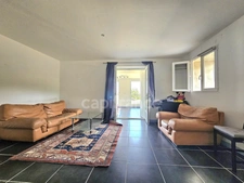 Ensemble immobilier de 368 m2 divisé en 3 habitations, piscine, terrain 1683 m2 à VESCOVATO (Haute Corse)