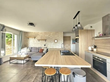 Appartement T2 meublé de 54 m2 avec terrasse couverte à BASTIA (HAUTE CORSE) - Normes PMR