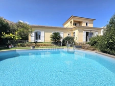 Belle maison 5 pièces, 4 chambres, piscine, garage, vue mer, terrain 967 m2 à BIGUGLIA (20620)