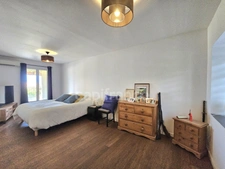 Ensemble immobilier de 368 m2 divisé en 3 habitations, piscine, terrain 1683 m2 à VESCOVATO (Haute Corse)