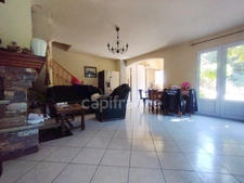 Maison de 156 m2 dont un T3 + piscine + garage avec vue montagne à SAN LORENZO