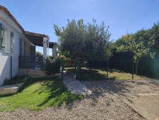 Maison de plain-pied de 144 m2 au total, 2 maisons indépendantes, jardins, terrasses, parking, sans vis-à-vis et proche des commerces à FOLELLI, Haute Corse (20)