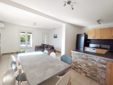 Maison de plain-pied de 144 m2 au total, 2 maisons indépendantes, jardins, terrasses, parking, sans vis-à-vis et proche des commerces à FOLELLI, Haute Corse (20)