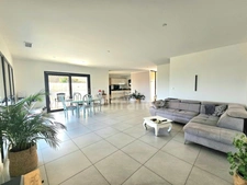 Maison 5 pièces, 120 m² habitables avec vue me, Piscine et grand garage/atelier de 136 m2 à FOLELLI (Haute-Corse)