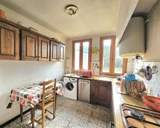 Maison 5 pièces, 4 chambres, grand garage de 100 m2, atelier, terrain de 4186 m2 c0nstructible à FRANCARDO (20236)
