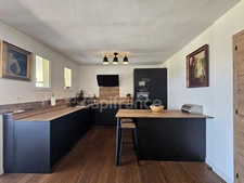 Ensemble immobilier de 368 m2 divisé en 3 habitations, piscine, terrain 1683 m2 à VESCOVATO (Haute Corse)