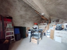 Belle maison en pierre rénovée, 4 chambres dont une chambre indépendante, très calme, jardin, vue montagne à BISINCHI (Haute Corse)