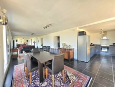 Ensemble immobilier de 368 m2 divisé en 3 habitations, piscine, terrain 1683 m2 à VESCOVATO (Haute Corse)