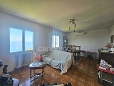 Maison familiale de 226 m2 divisée en 4 habitations indépendantes, vue mer, terrain 2000 m2, garage et terrasses à MORSIGLIA (HAUTE CORSE)