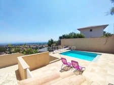 Appartement T5 vue mer + piscine + garage à FOLELLI