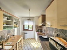 A vendre Appartement T5 de 98 m2, 4 chambres, véranda, parking à LUCCIANA 20290 (HAUTE CORSE)