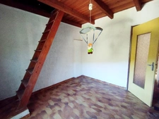 Deux maisons de village en pierre, 150 m2 à rénover avec jardin et caves aménageables à SAN LORENZO, HAUTE CORSE (20)