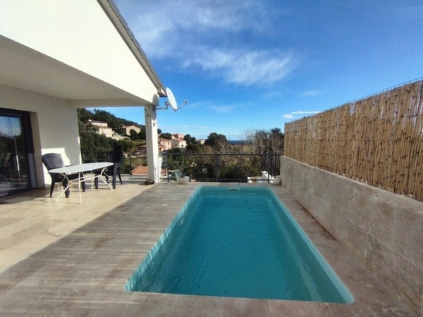 Maison 5 pièces – 120 m² habitables – Vue mer – Piscine - Garage de 136 m2 à FOLELLI, Penta di Casinca (Haute-Corse)