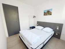 Maison de plain-pied de 144 m2 au total, 2 maisons indépendantes, jardins, terrasses, parking, sans vis-à-vis et proche des commerces à FOLELLI, Haute Corse (20)
