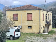 Maison 5 pièces, 4 chambres, grand garage de 100 m2, atelier, terrain de 4186 m2 c0nstructible à FRANCARDO (20236)